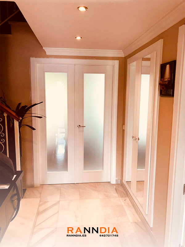 Puerta de interior modelo 16 en Armarios Torremolinos