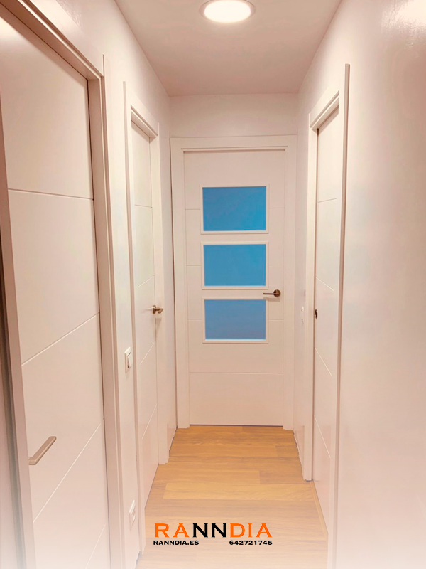 Puerta de interior modelo 7 en Armarios Torremolinos